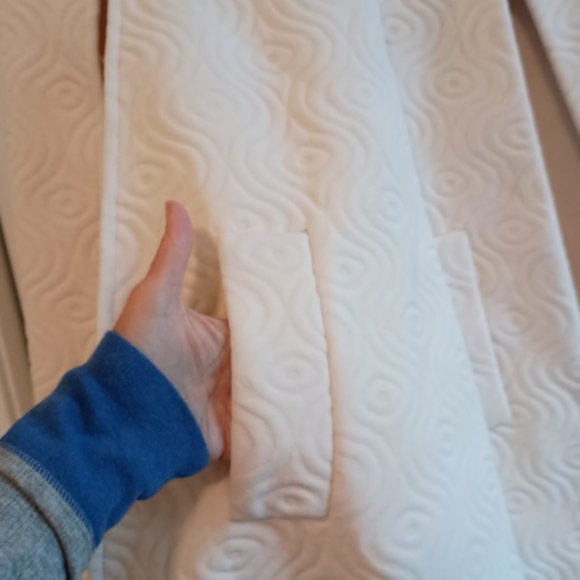 WHITE "EMBOSSED" SWING CAPE WITH FRONT POCKET - Picture 2 of 5